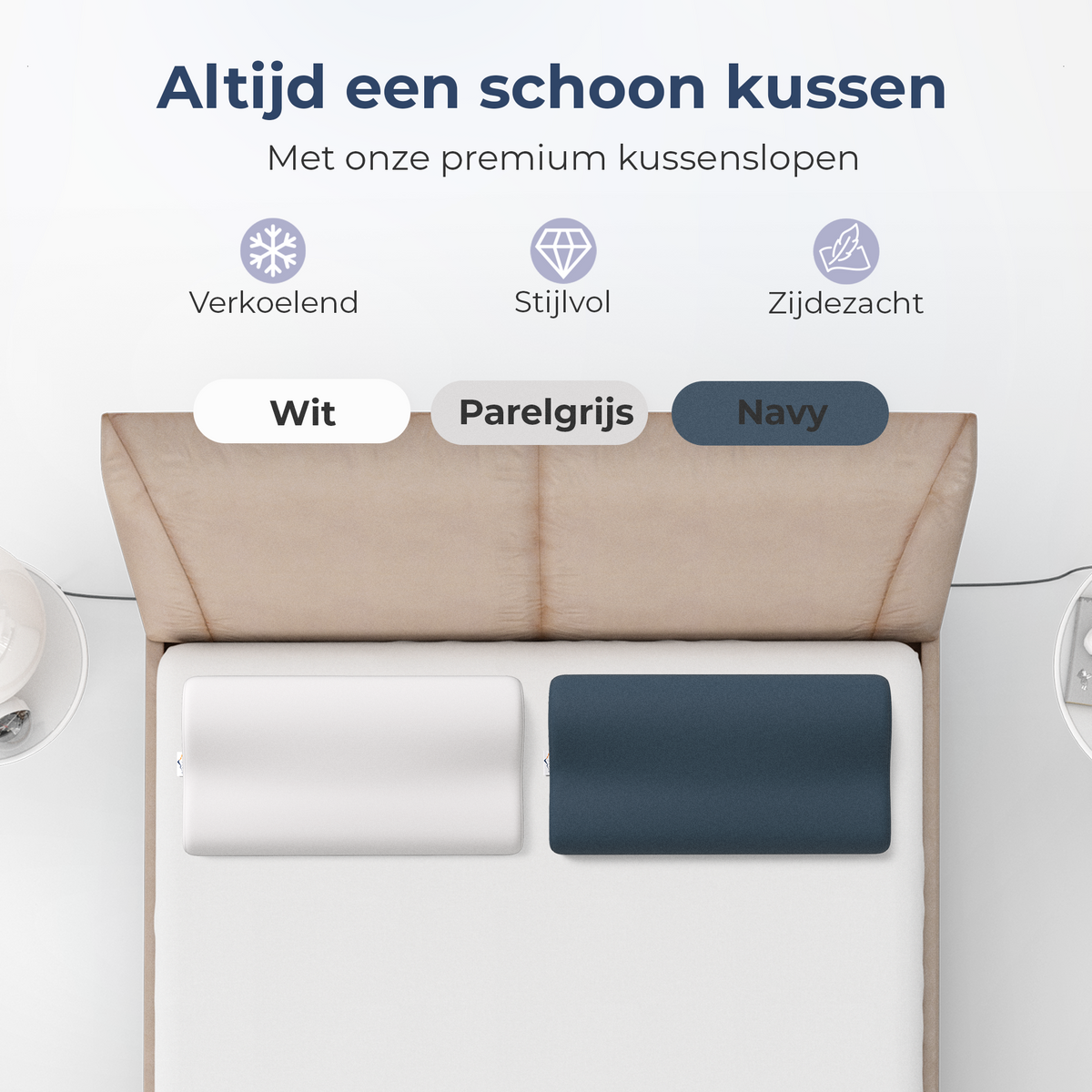 Kussensloop Guna in wit, parelgrijs en navy op bed