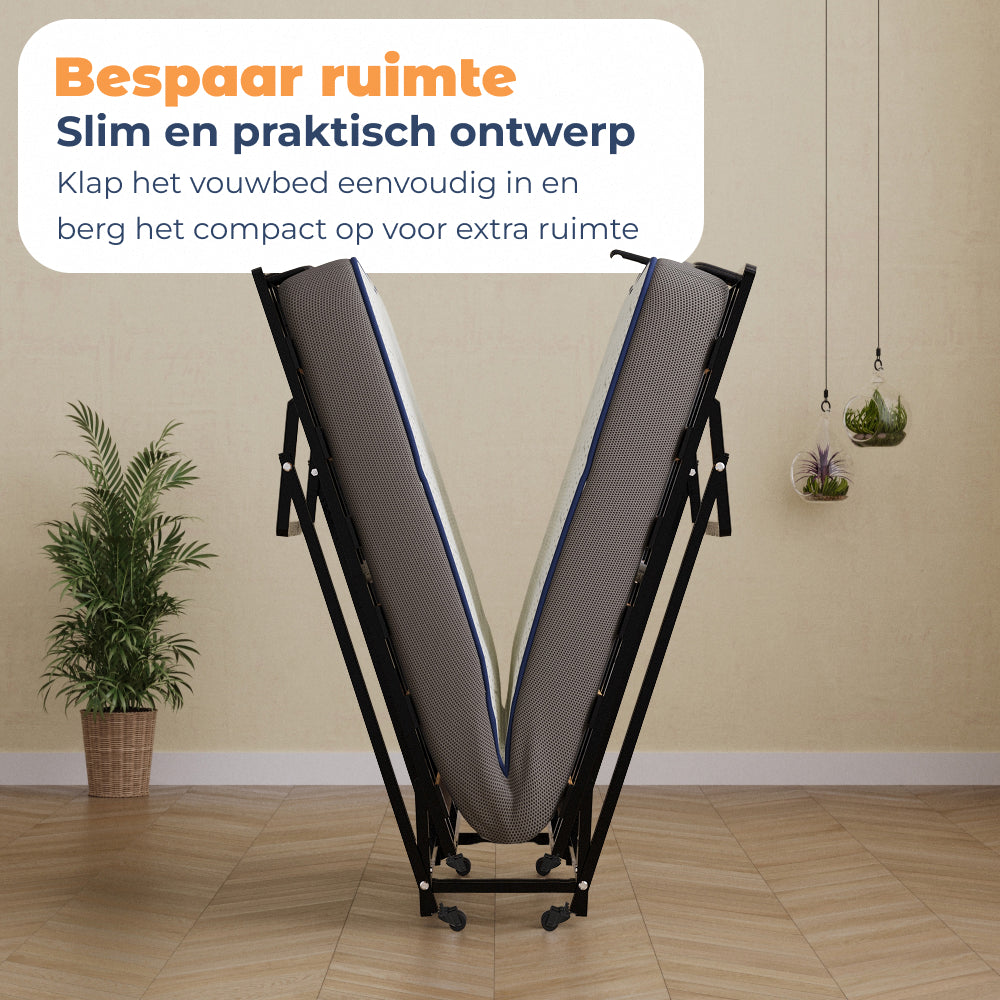 Vouwbed Yarra half ingeklapt, compact op te bergen voor ruimtebesparing